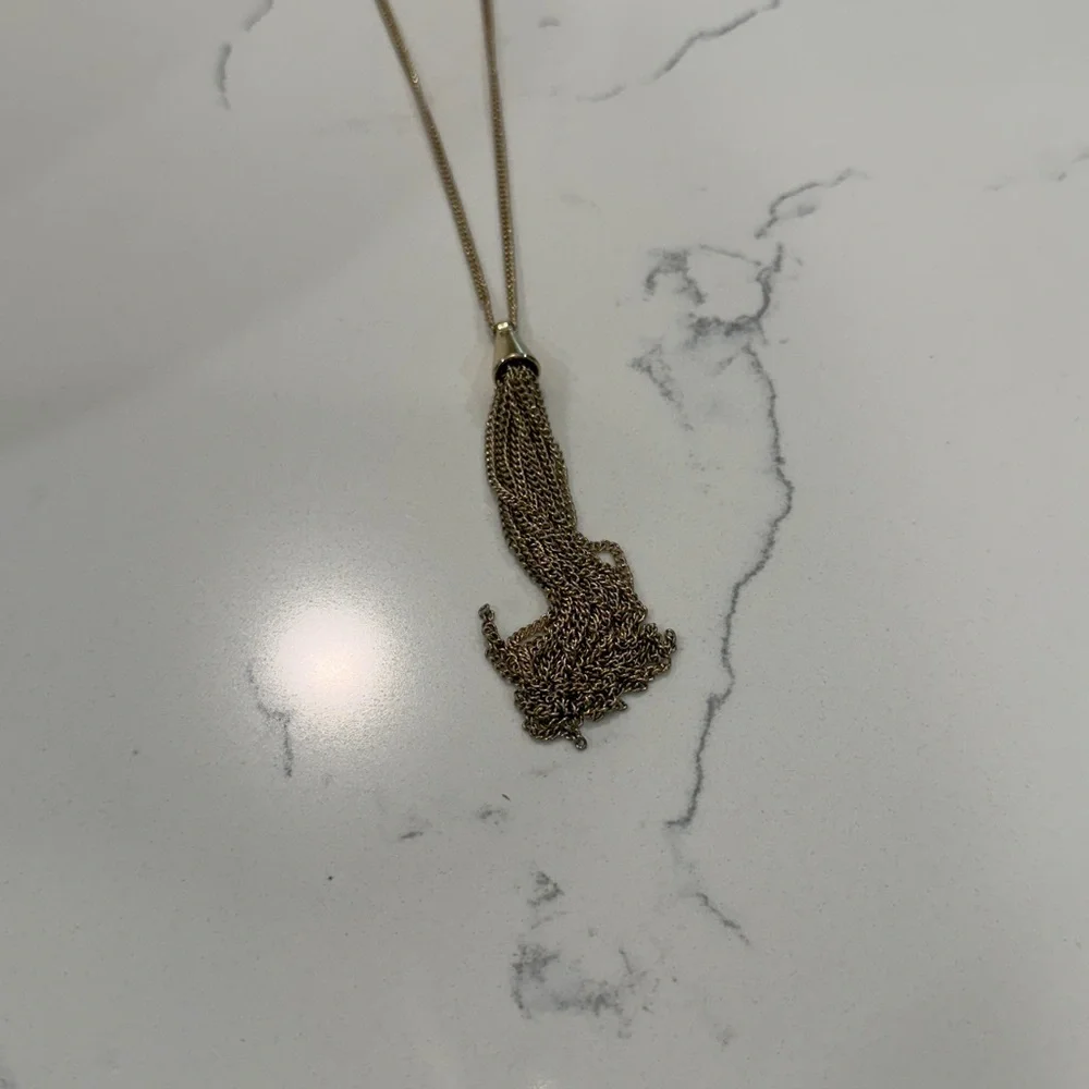 LOFT gold tassel necklace - Picture 4 of 4